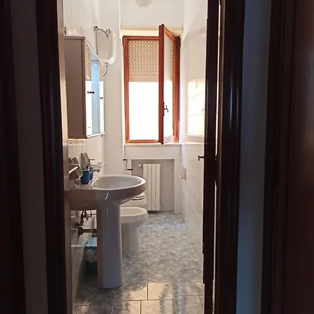 Casa Patrizia - A Due Passi Dal Mare Apartment *