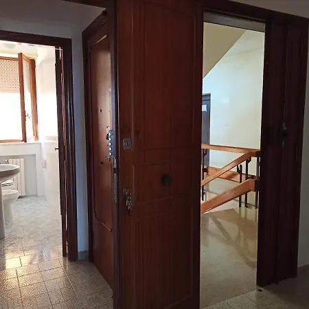 Casa Patrizia - A Due Passi Dal Mare Apartment *