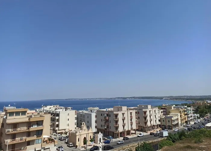 Casa Patrizia - A Due Passi Dal Mare Apartment *