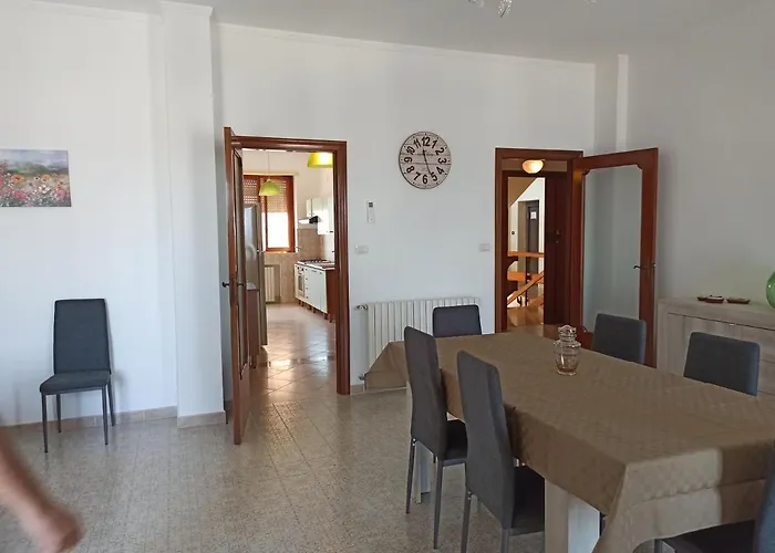 Casa Patrizia - A Due Passi Dal Mare Apartment *